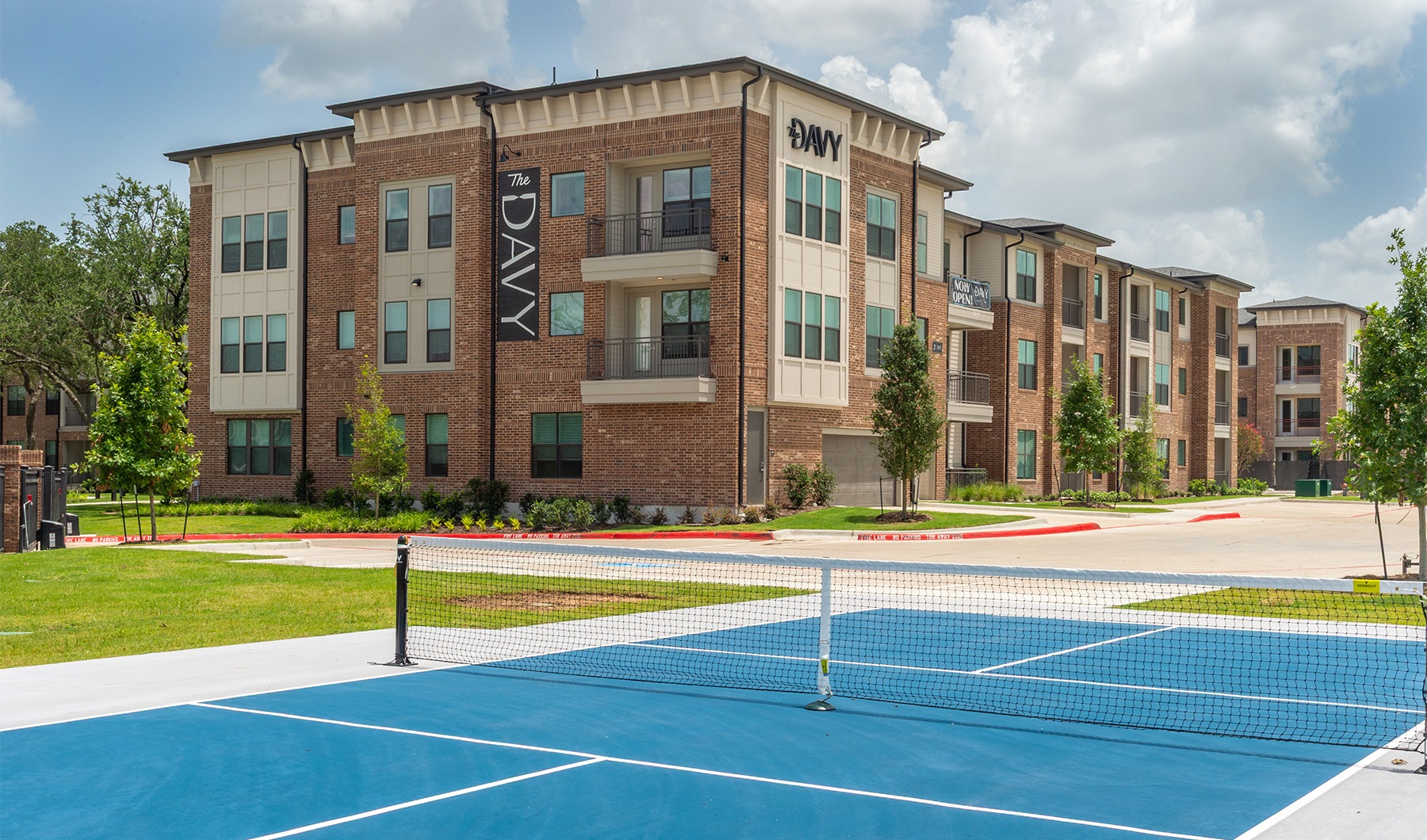 The Davy pickleball court